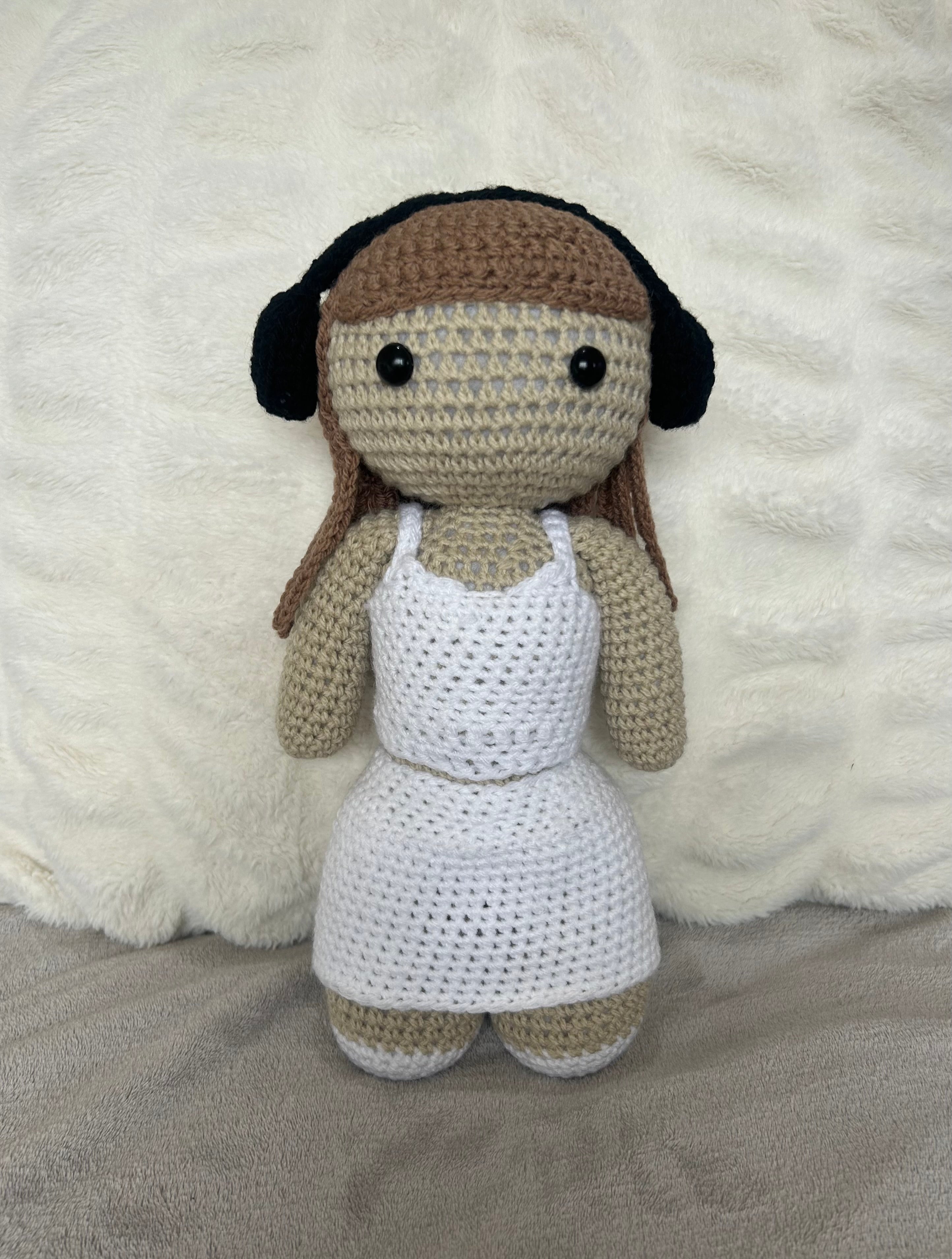 *PATTERN* Female body type for crochet dolls - PDF Document, English pattern with photos.